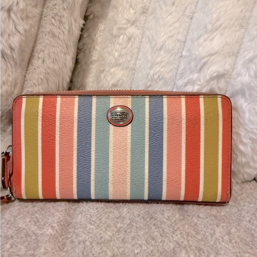 GUC Coach Wallet